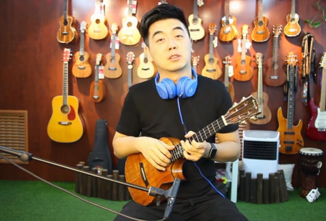 《情非得已》ukulele弹唱BY柠檬音乐教学